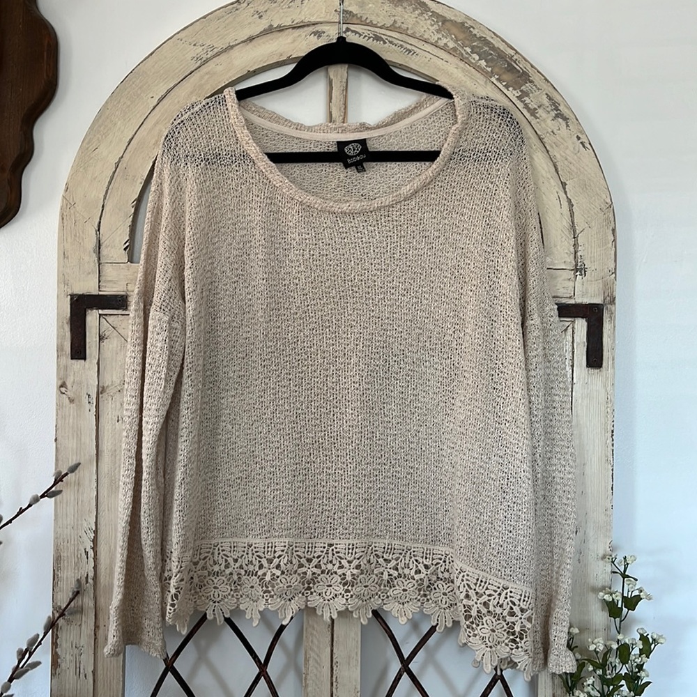 Bobeau Cream Sweater with Lace Hem